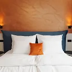 Apartment Luxury Sunny - Ac, Free Garage, Metro, Balcony, Ps5, 2nd Parking On Request Prague