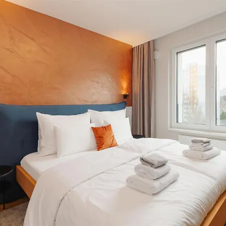 Apartment Luxury Sunny - Ac, Free Garage, Metro, Balcony, Ps5, 2nd Parking On Request *