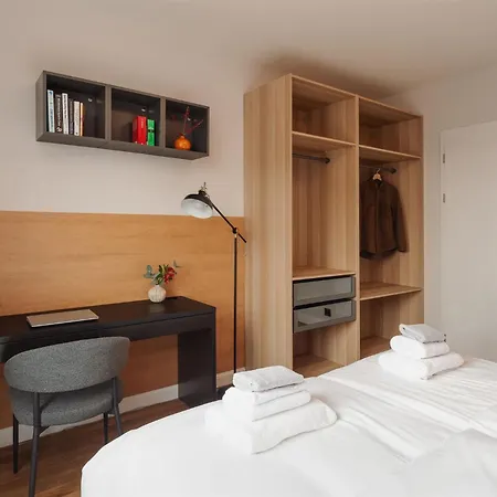 דירה Luxury Sunny - Free Garage, Metro, Balcony, Ps5, 2nd Parking On Request *