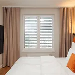 公寓 Luxury Sunny - Ac, Free Garage, Metro, Balcony, Ps5, 2nd Parking On Request *