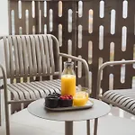 Luxury Sunny - Ac, Free Garage, Metro, Balcony, Ps5, 2nd Parking On Request